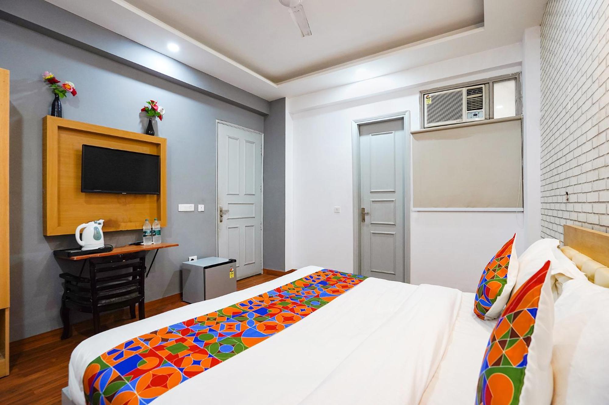 Fabhotel Prime Culture Нойда Экстерьер фото
