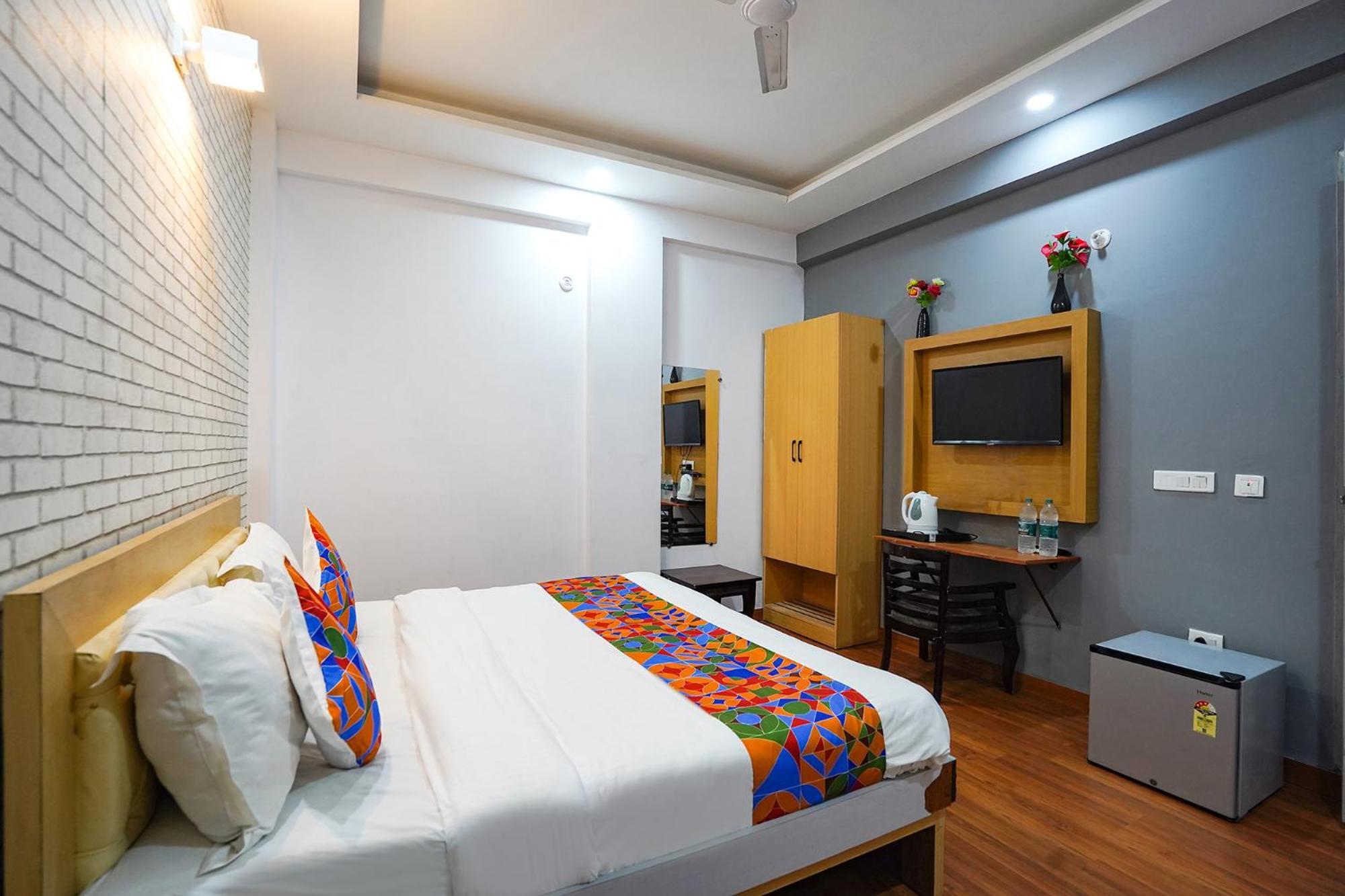 Fabhotel Prime Culture Нойда Экстерьер фото